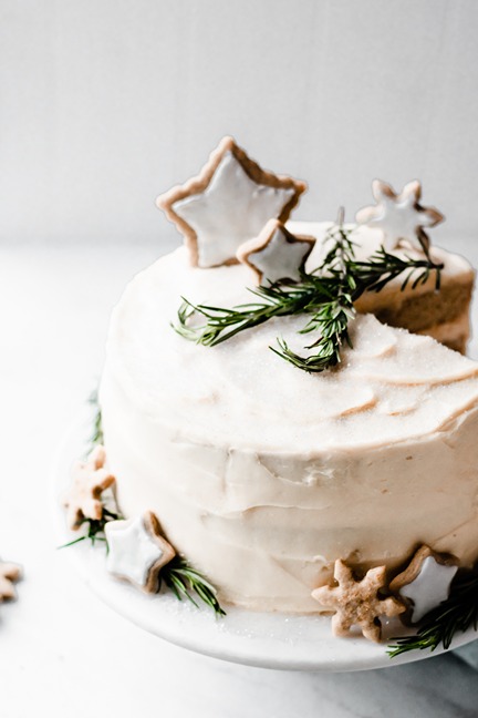 caramelized white chocolate winter wonderland cake baked with c&h light brown sugar and organic raw cane sugar